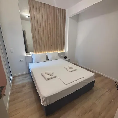 Elegant Cozy * Salonic